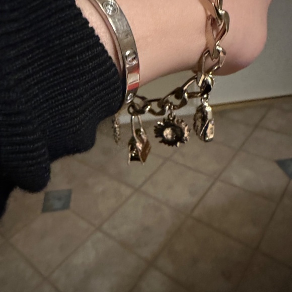Le Bracelet Jacquemus - Picture 6 of 10